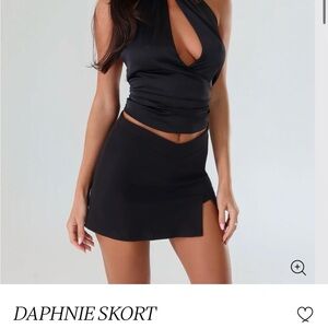 Daphnie Skort Tiger Mist SZ XXS NWT